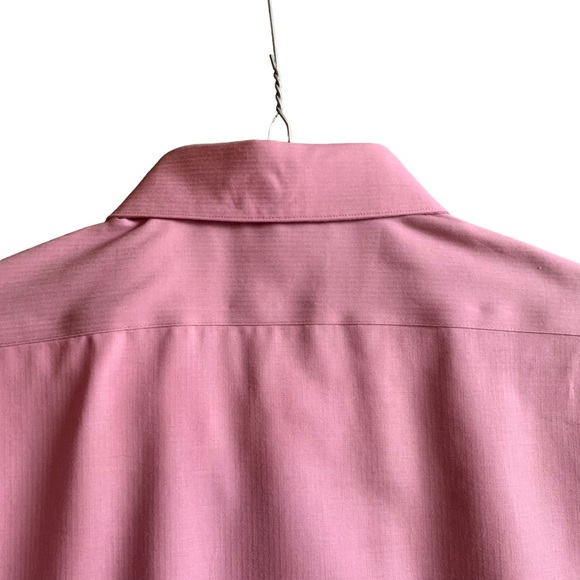 Calvin Klein Slim Fit Performance Button Up Dress Shirt, size medium (16, 34-35) - Picture 3 of 8